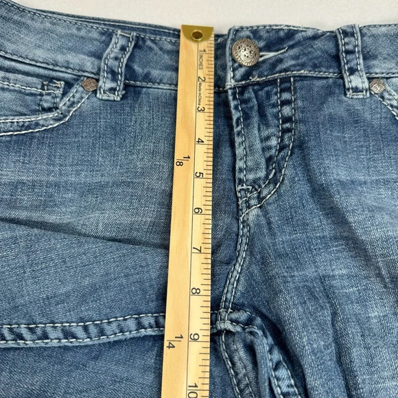 Silver Suki Capri Jeans Womens Size 29 Straight Leg Medium Wash Stretch Denim - Picture 8 of 12